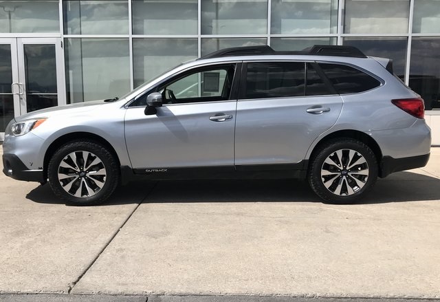 2017 Subaru Outback 2.5i photo 2