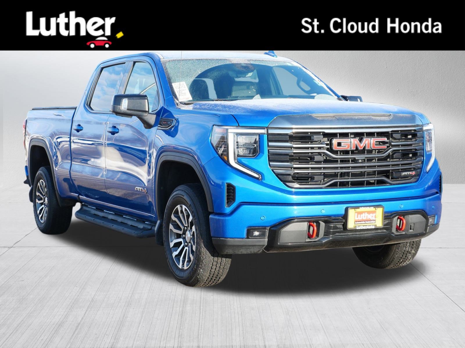2023 GMC Sierra 1500 AT4's photo