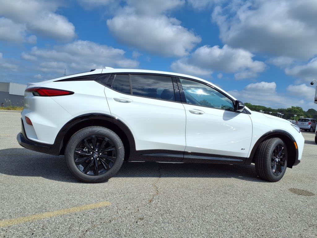 2025 Buick Envista ST photo 18