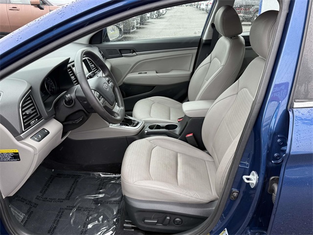 2017 Hyundai Elantra Limited photo 13