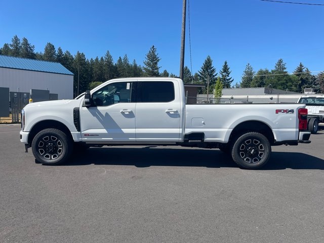 2025 Ford F-350 photo 9