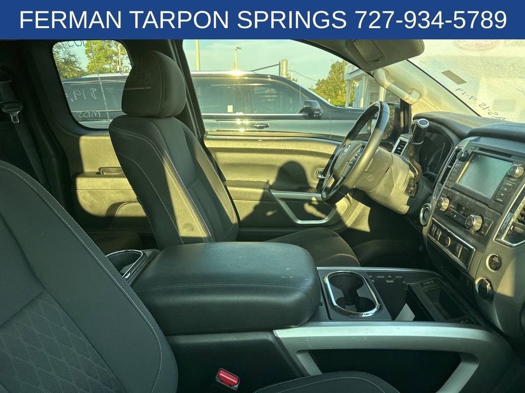 2019 Nissan Titan SV photo 3