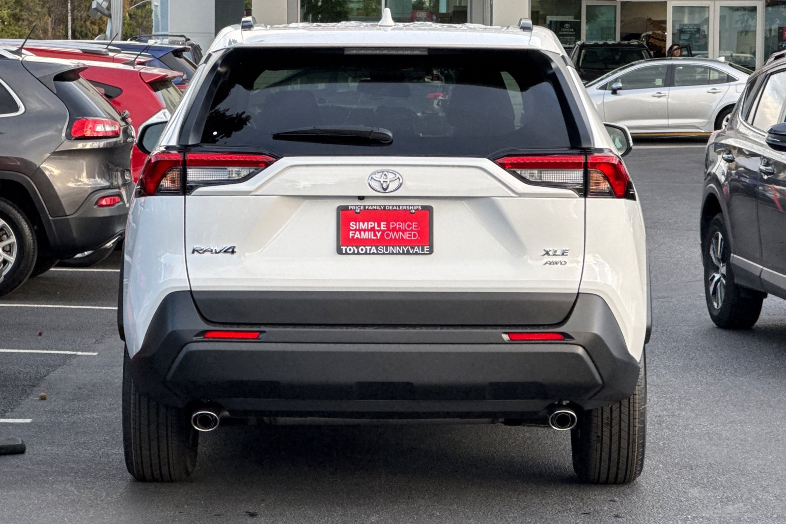 2025 Toyota RAV4 XLE photo 3