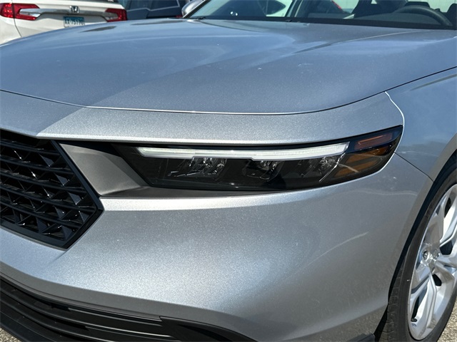 2025 Honda Accord 1.5T LX photo 4