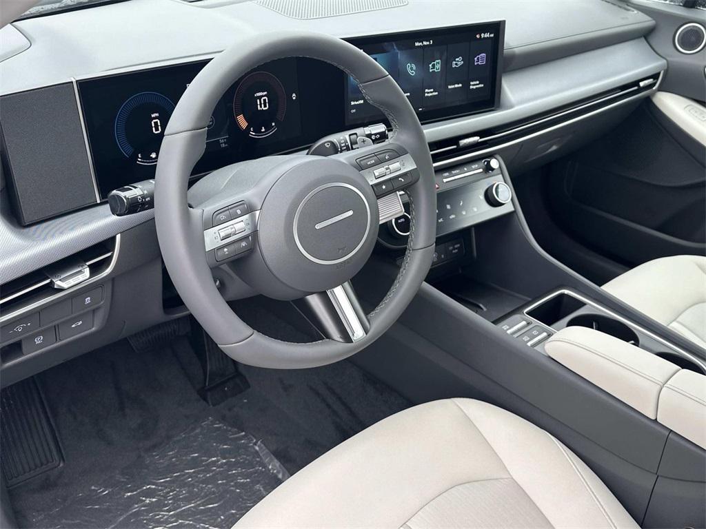 2026 Hyundai Sonata SEL Sport photo 2