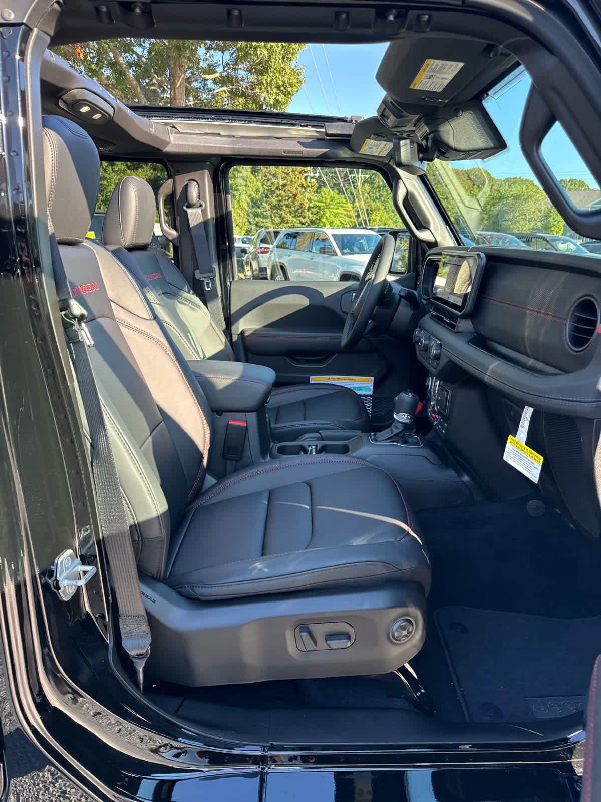 2025 Jeep Wrangler Rubicon photo 23