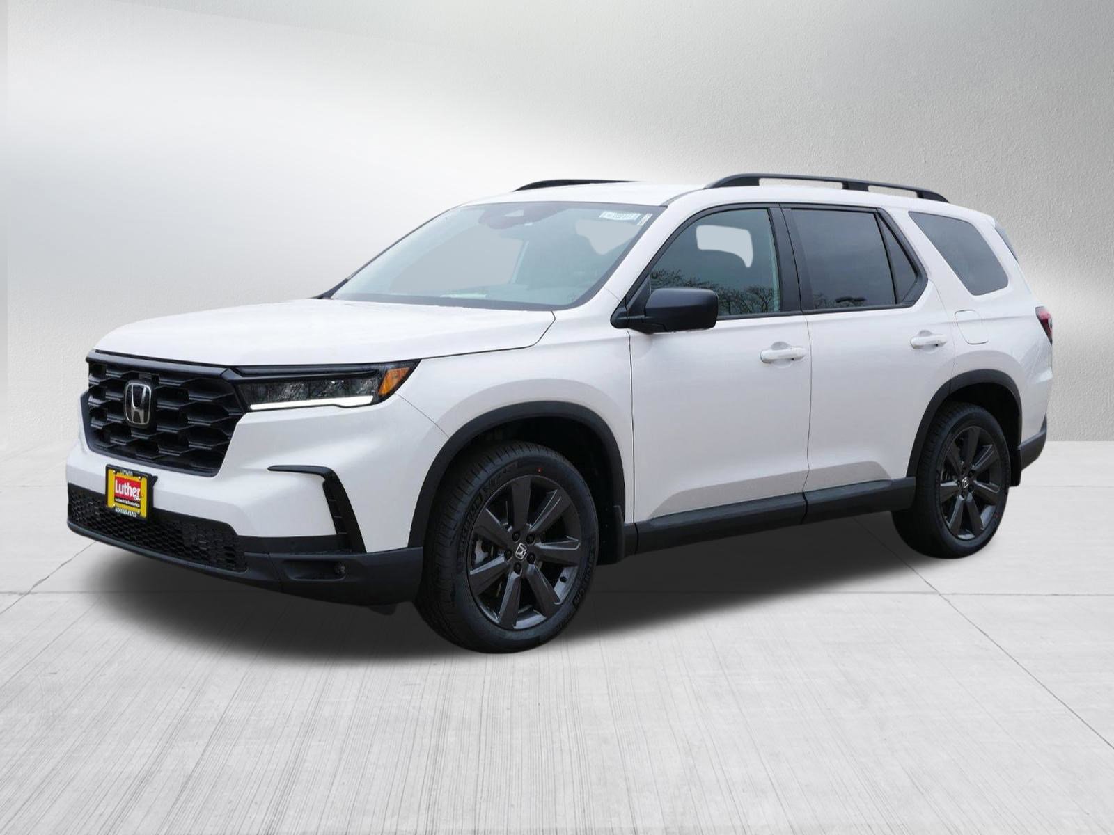 2025 Honda Pilot Sport photo 3