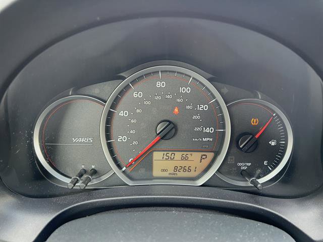 2013 Toyota Yaris L photo 14