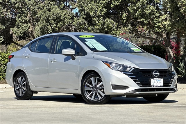 2023 Nissan Versa 1.6 SV photo 2