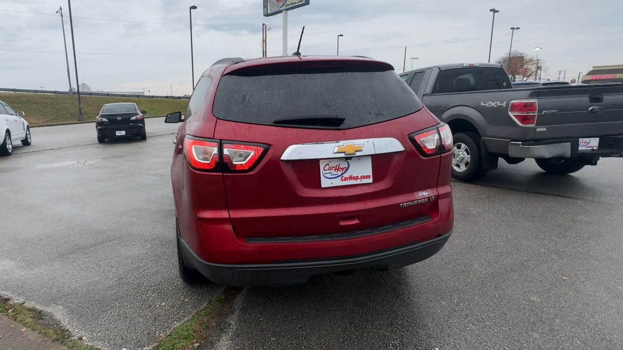 2014 Chevrolet Traverse 2LT photo 3