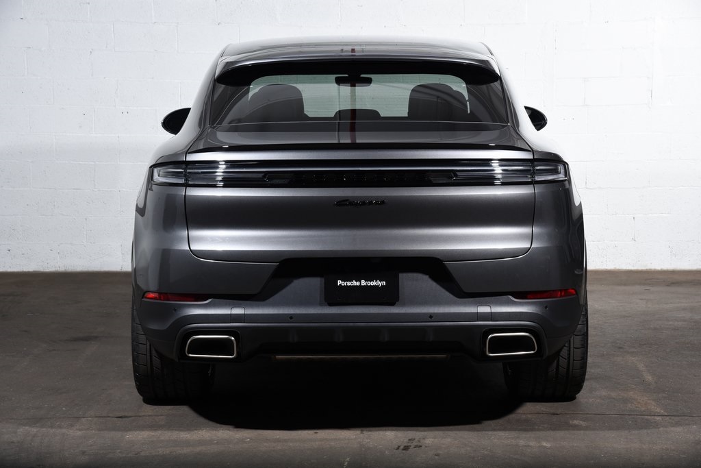 2025 Porsche Cayenne E-Hybrid photo 5