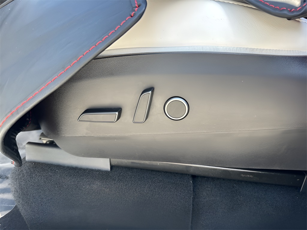 Used 2021 White Tesla Long Range image 11