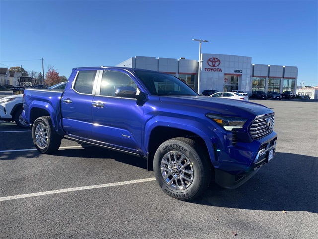 2025 Toyota Tacoma Limited's photo