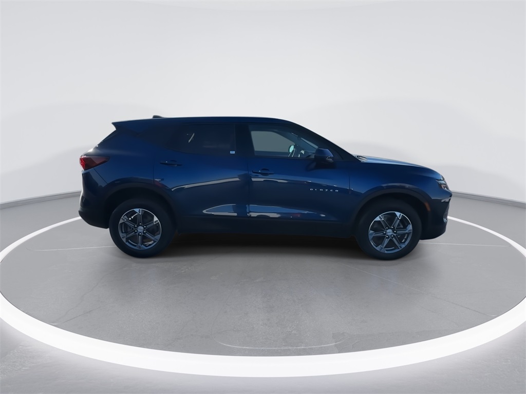 2023 Chevrolet Blazer 2LT photo 9