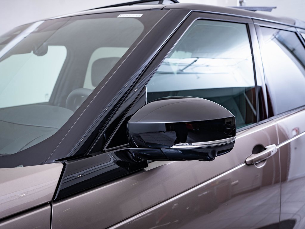 2025 Land Rover Discovery SE photo 15
