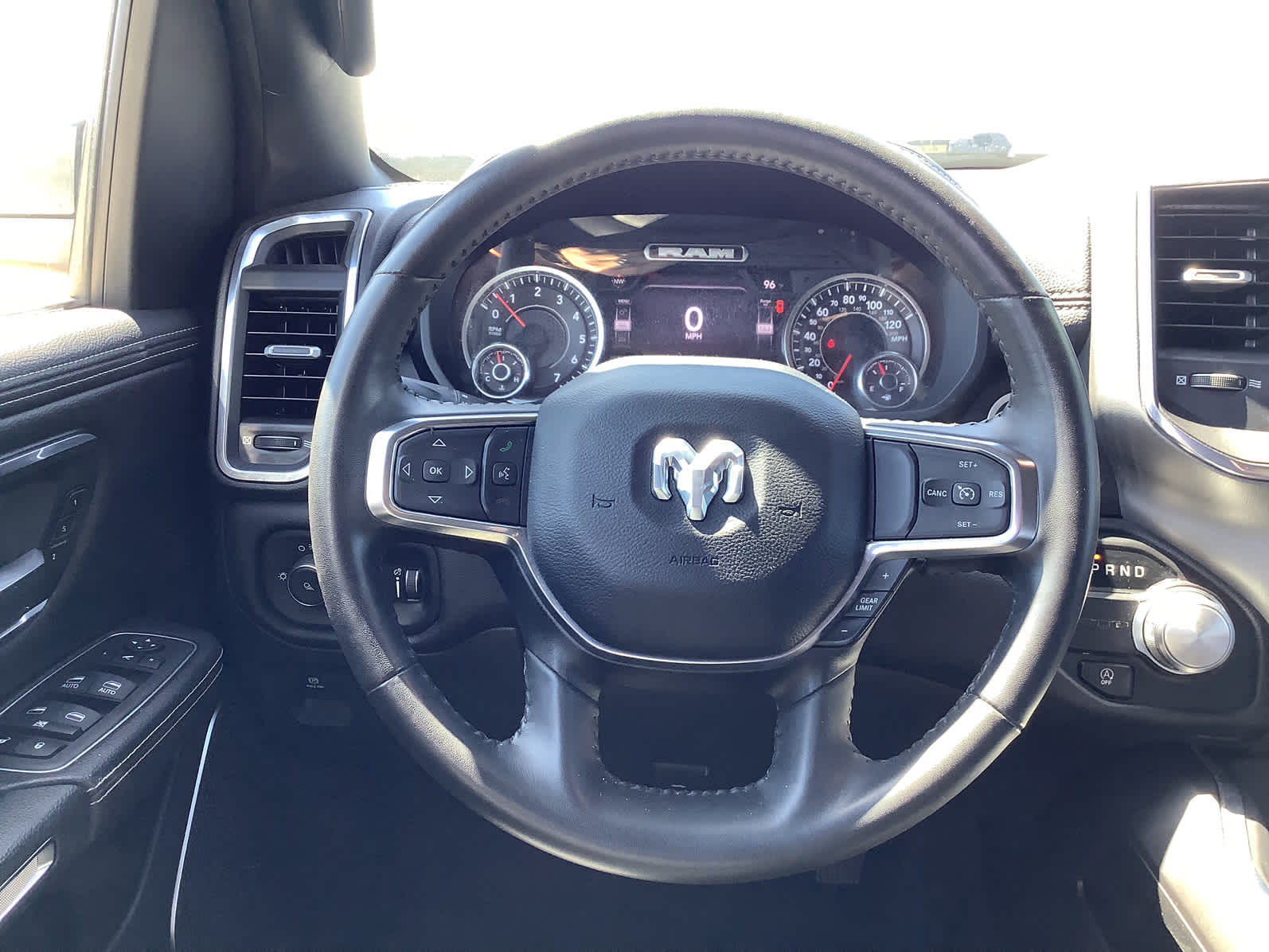 2024 Ram 1500 Laramie photo 14