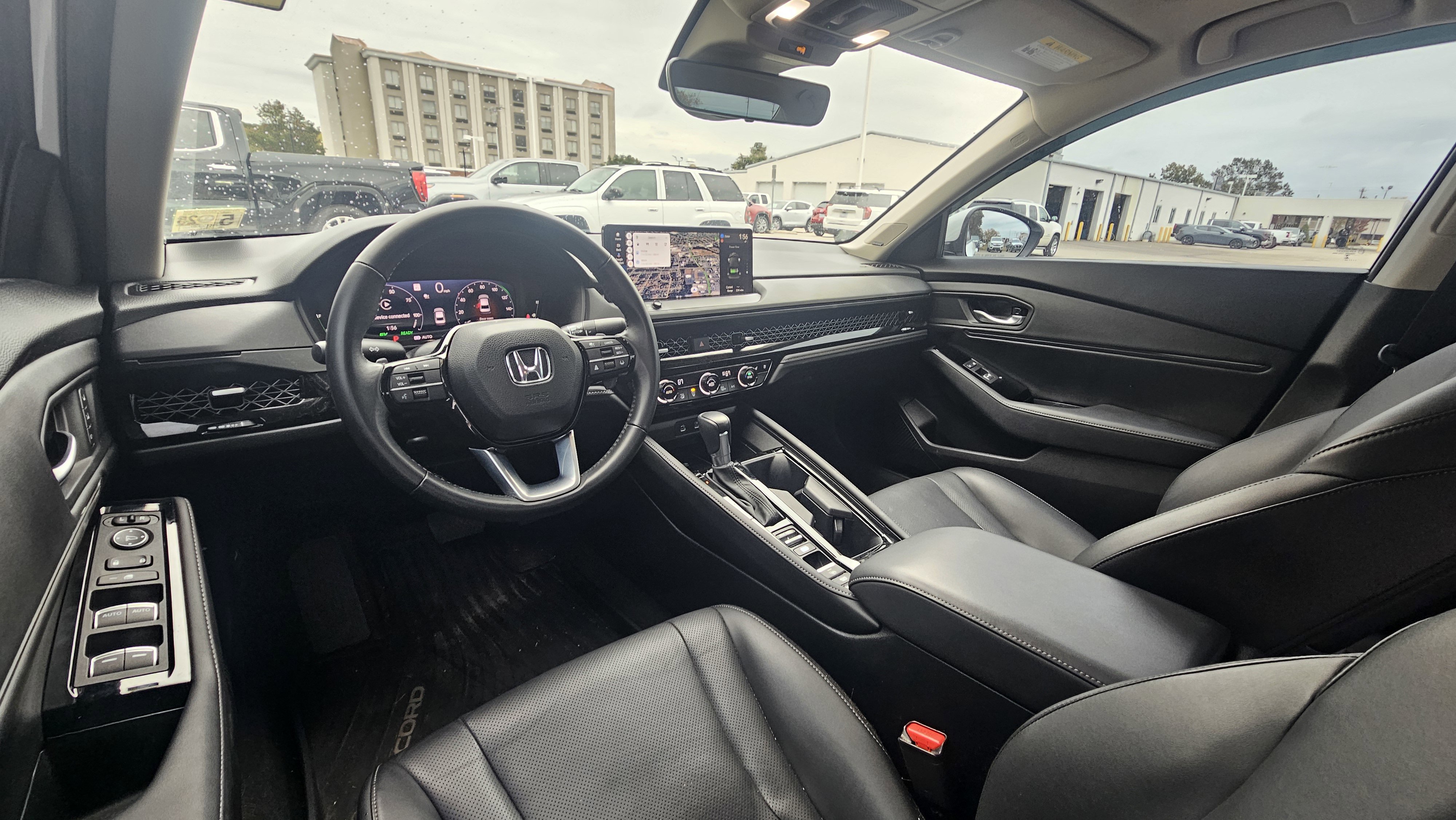 2024 Honda Accord Hybrid Touring photo 2