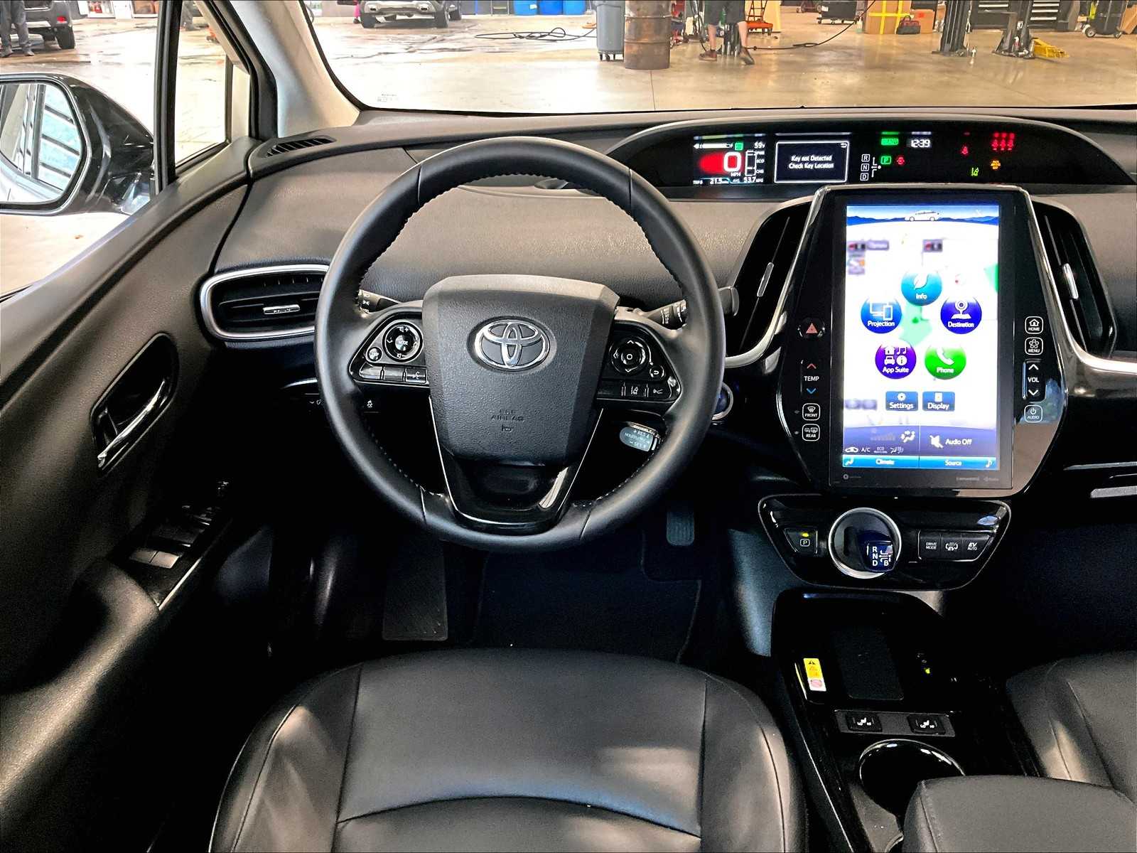 2020 Toyota Prius Prime XLE photo 16