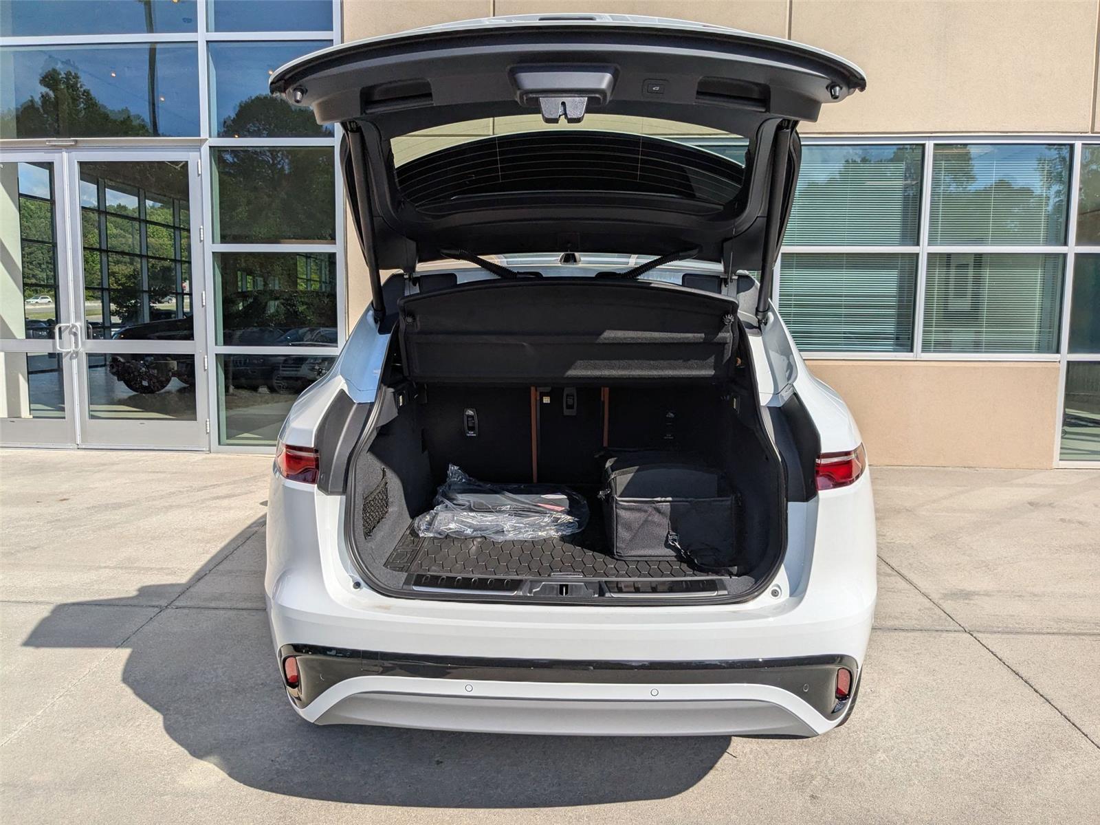 2026 Jaguar F-PACE P250 R-Dynamic S photo 27