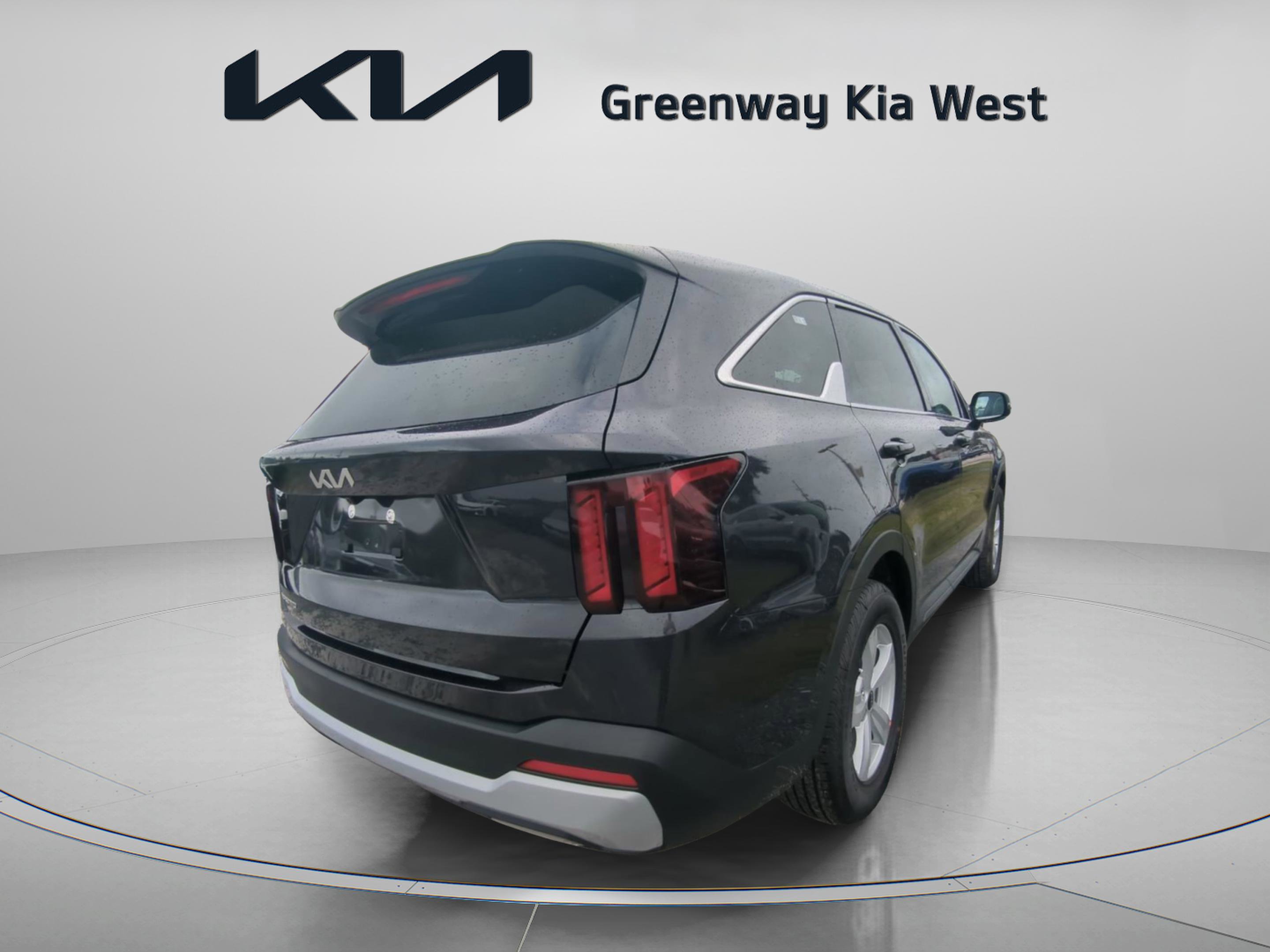 2026 Kia Sorento LX photo 4
