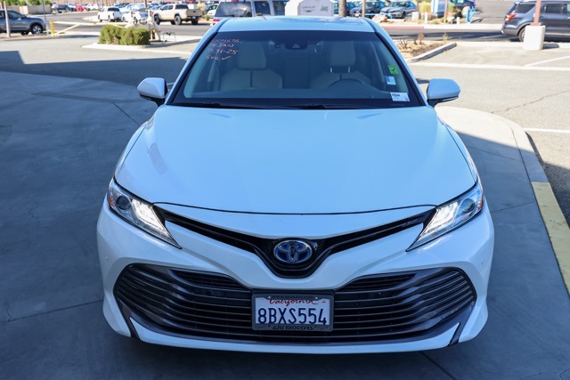 2018 Toyota Camry Hybrid XLE photo 7