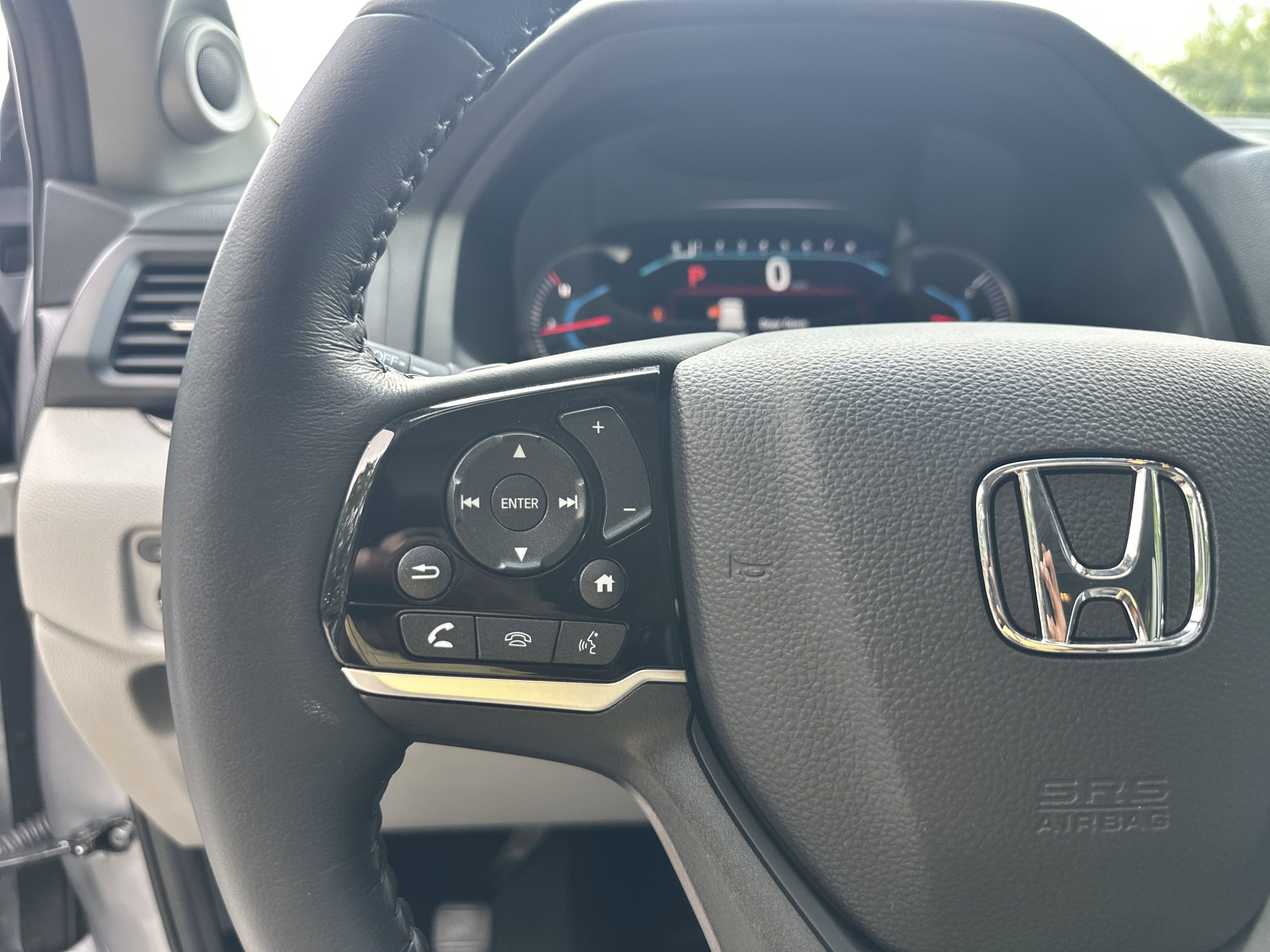 2022 Honda Pilot Touring photo 16