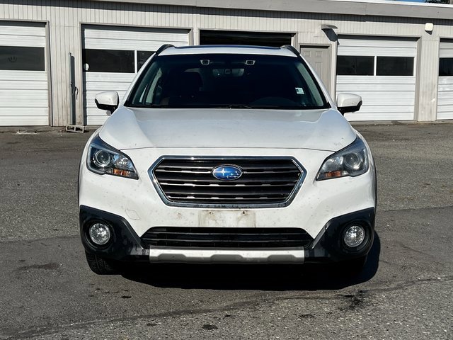 2017 Subaru Outback Touring photo 2