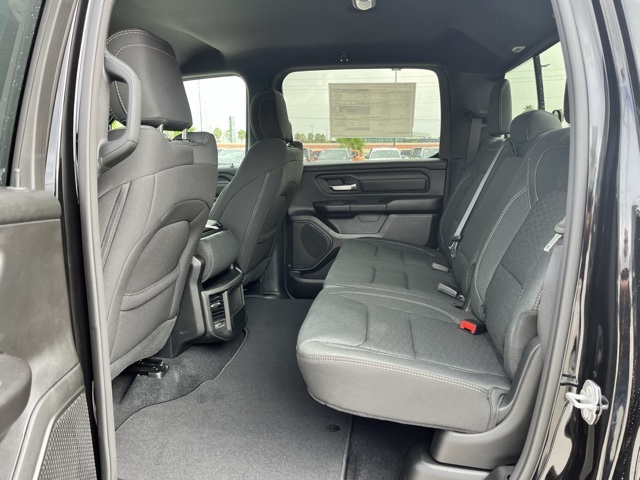 2025 Ram 1500 Tradesman photo 15
