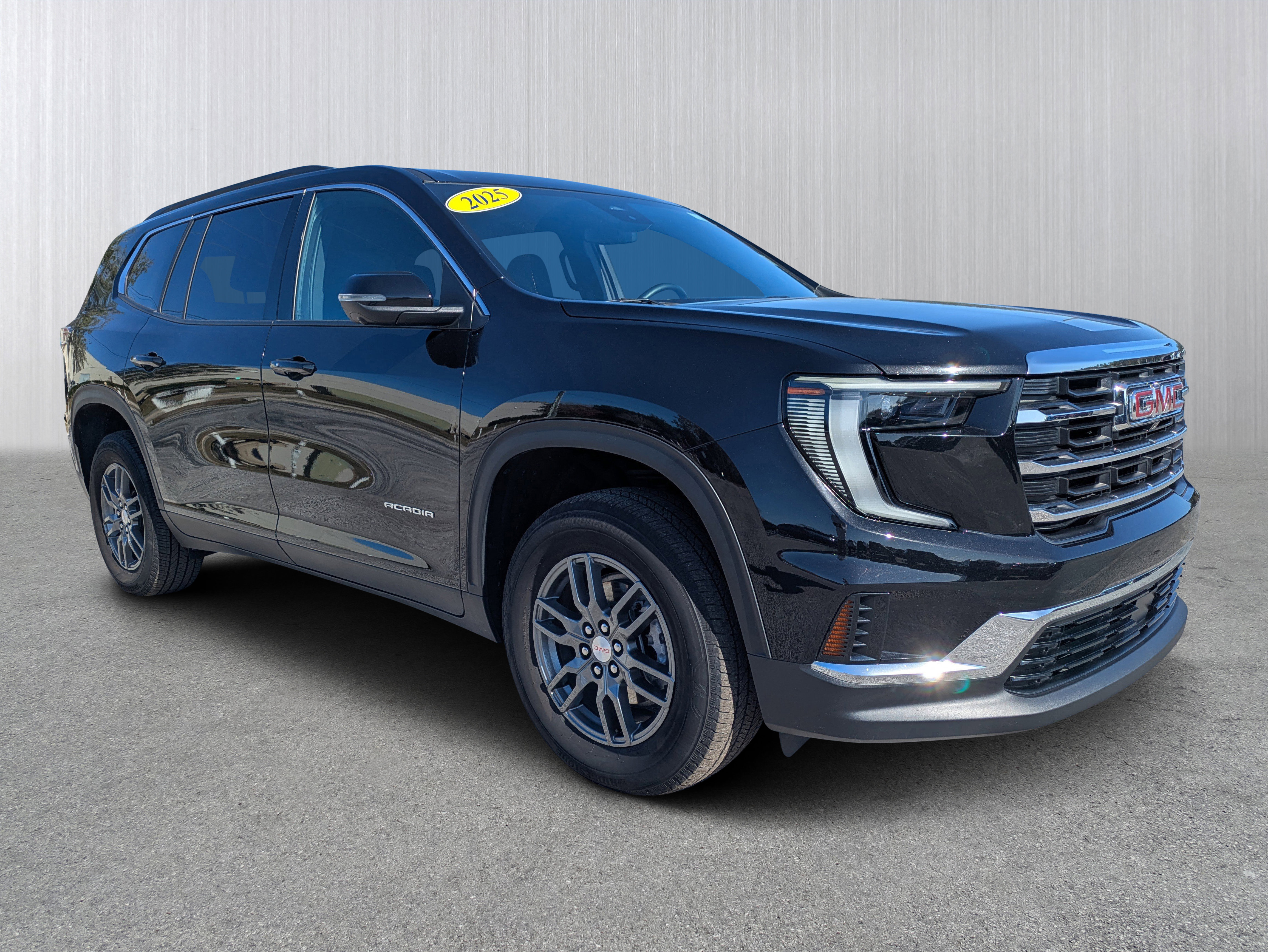 2025 GMC Acadia Elevation's photo