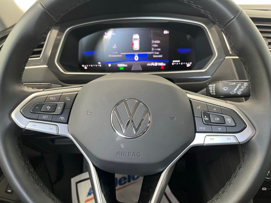 2024 Volkswagen Tiguan SE Wolfsburg Edition photo 19
