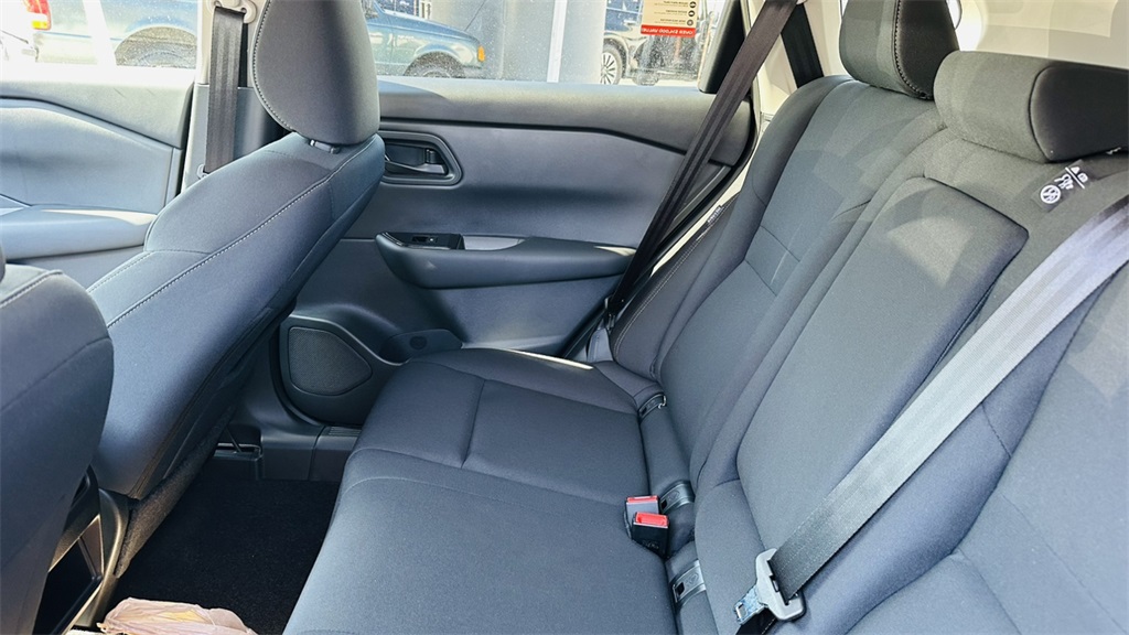 2025 Nissan Rogue S photo 25