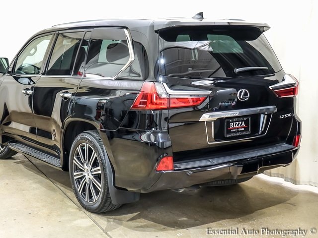 2021 Lexus LX 570 photo 4
