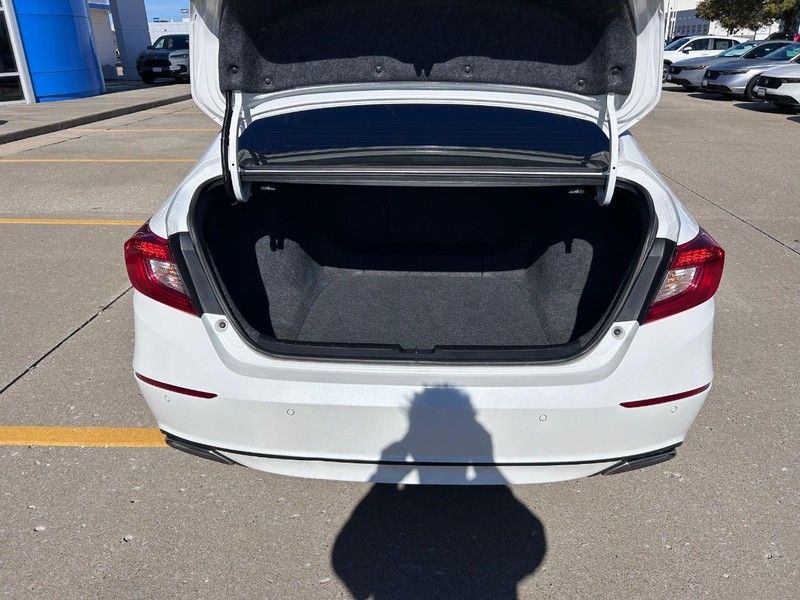 2020 Honda Accord Touring photo 4