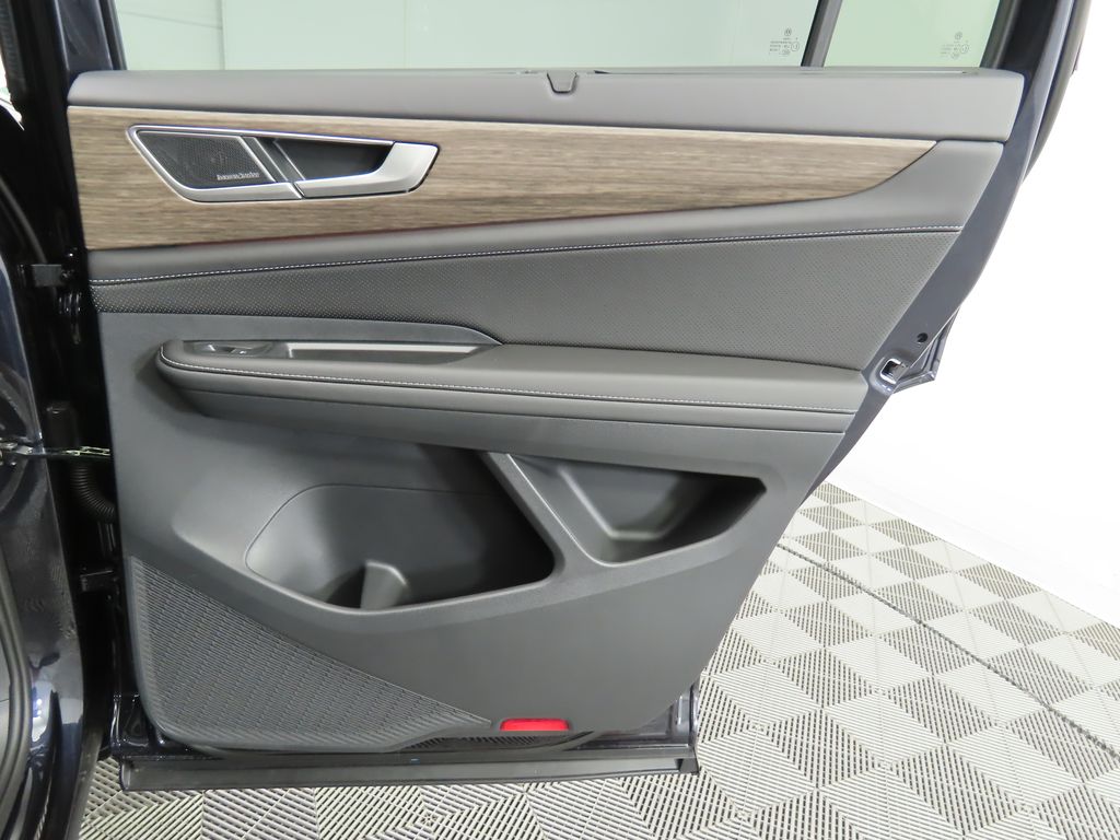 2026 Volkswagen Atlas SEL Premium R-Line photo 27