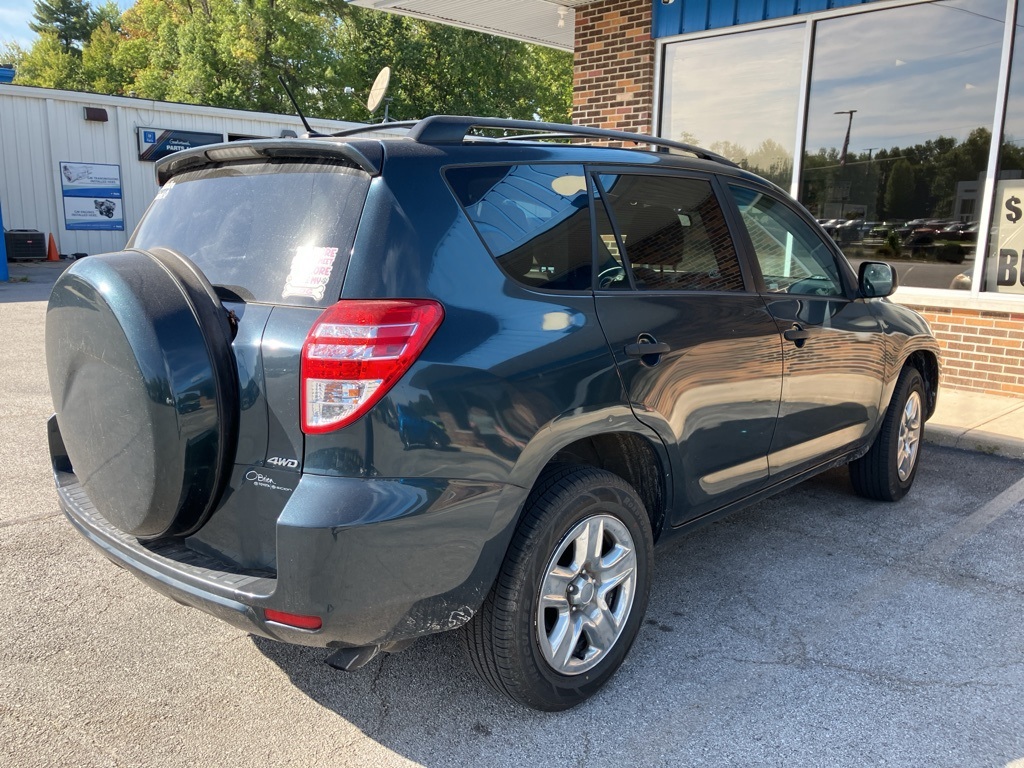 2011 Toyota RAV4 photo 4