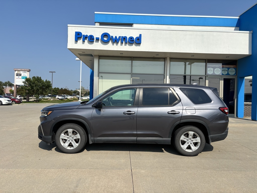 2023 Honda Pilot LX photo 7