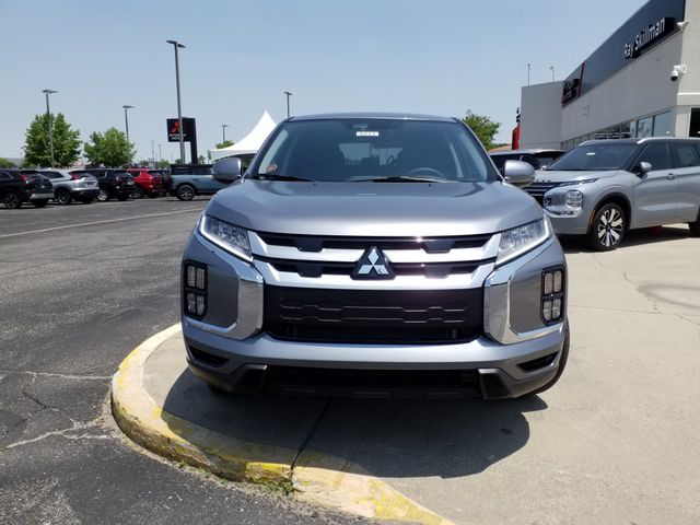 2025 Mitsubishi Outlander Sport SE photo 2