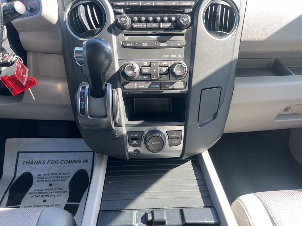 2015 Honda Pilot SE photo 15