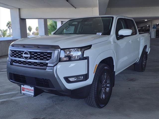 2025 Nissan Frontier SV photo 3