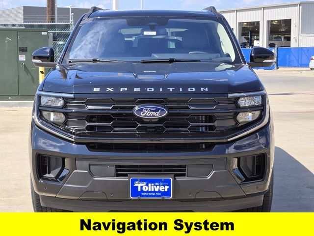 2025 Ford Expedition MAX photo 3