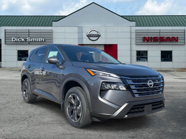 2026 Nissan Rogue SV's photo