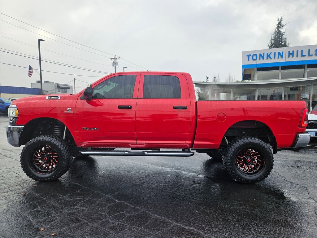 2022 Ram 2500 Tradesman photo 3