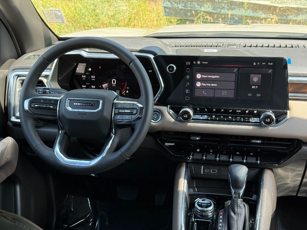 2026 Gmc Canyon Denali photo 19