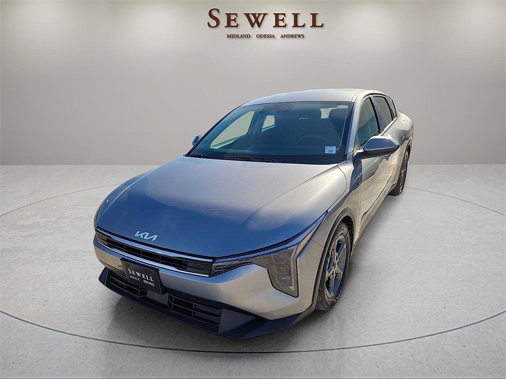 2025 Kia K4 LXS's photo
