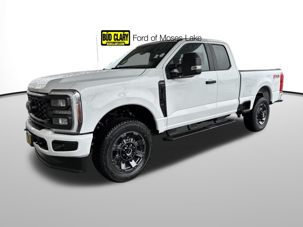 2026 Ford F-350 Super Duty XL's photo