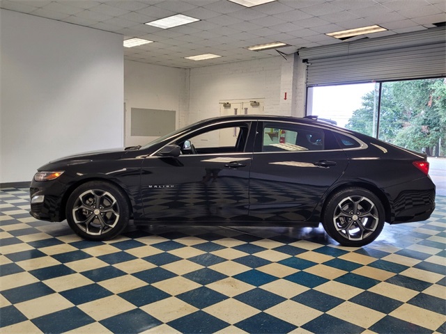 2023 Chevrolet Malibu 1LT photo 4