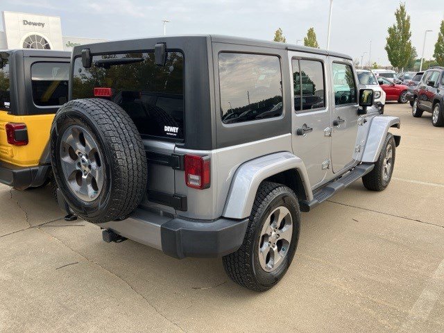 2018 Jeep Wrangler Unlimited Sahara photo 4