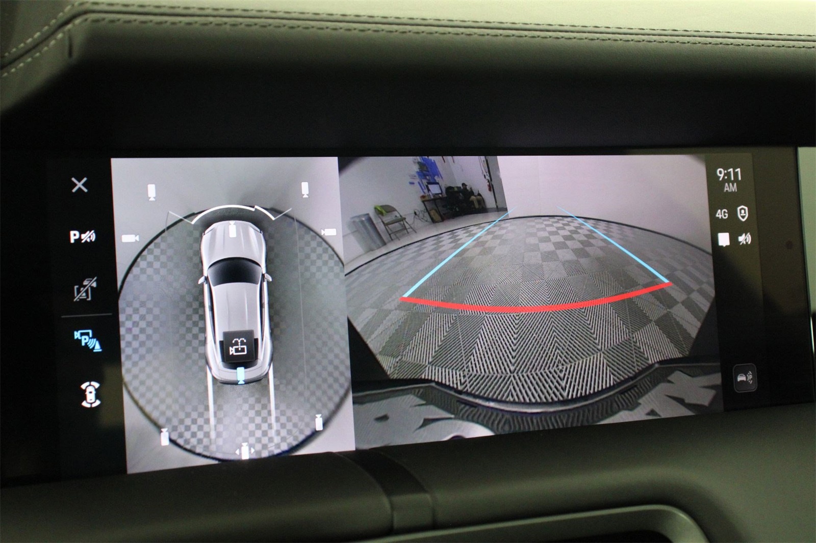 2025 Porsche Taycan photo 17