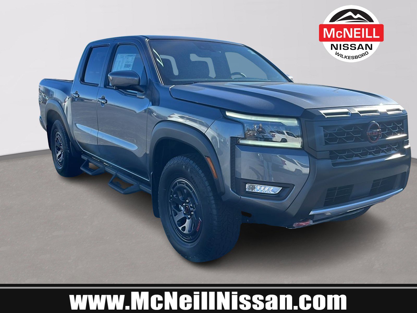 2026 Nissan Frontier PRO-4X's photo