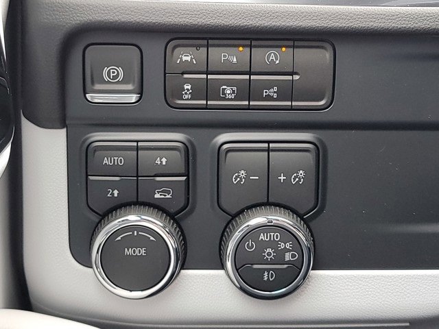 2025 Chevrolet Tahoe Premier photo 35